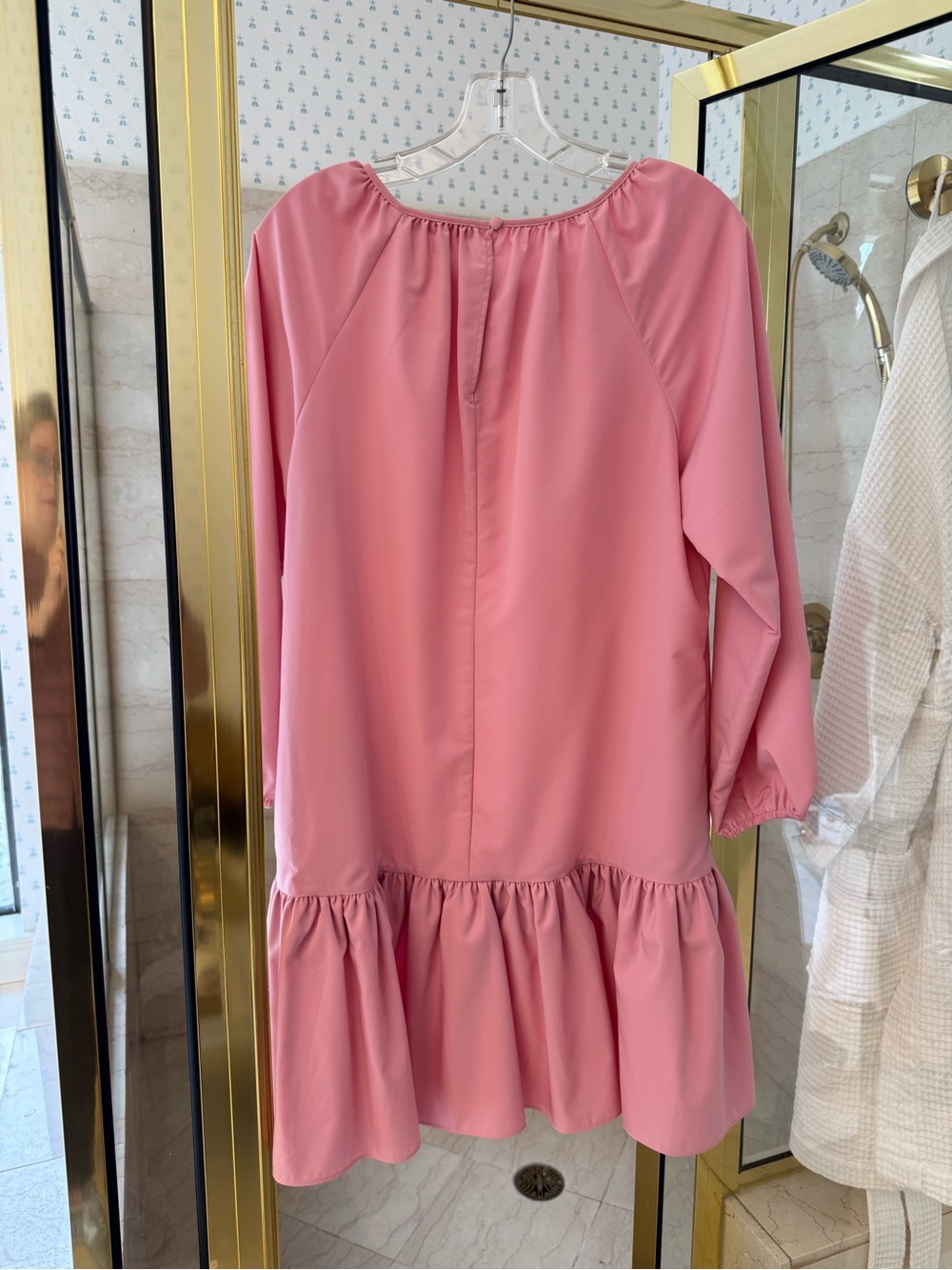 Women’s Pink Ruffle Hem Long Sleeve Top